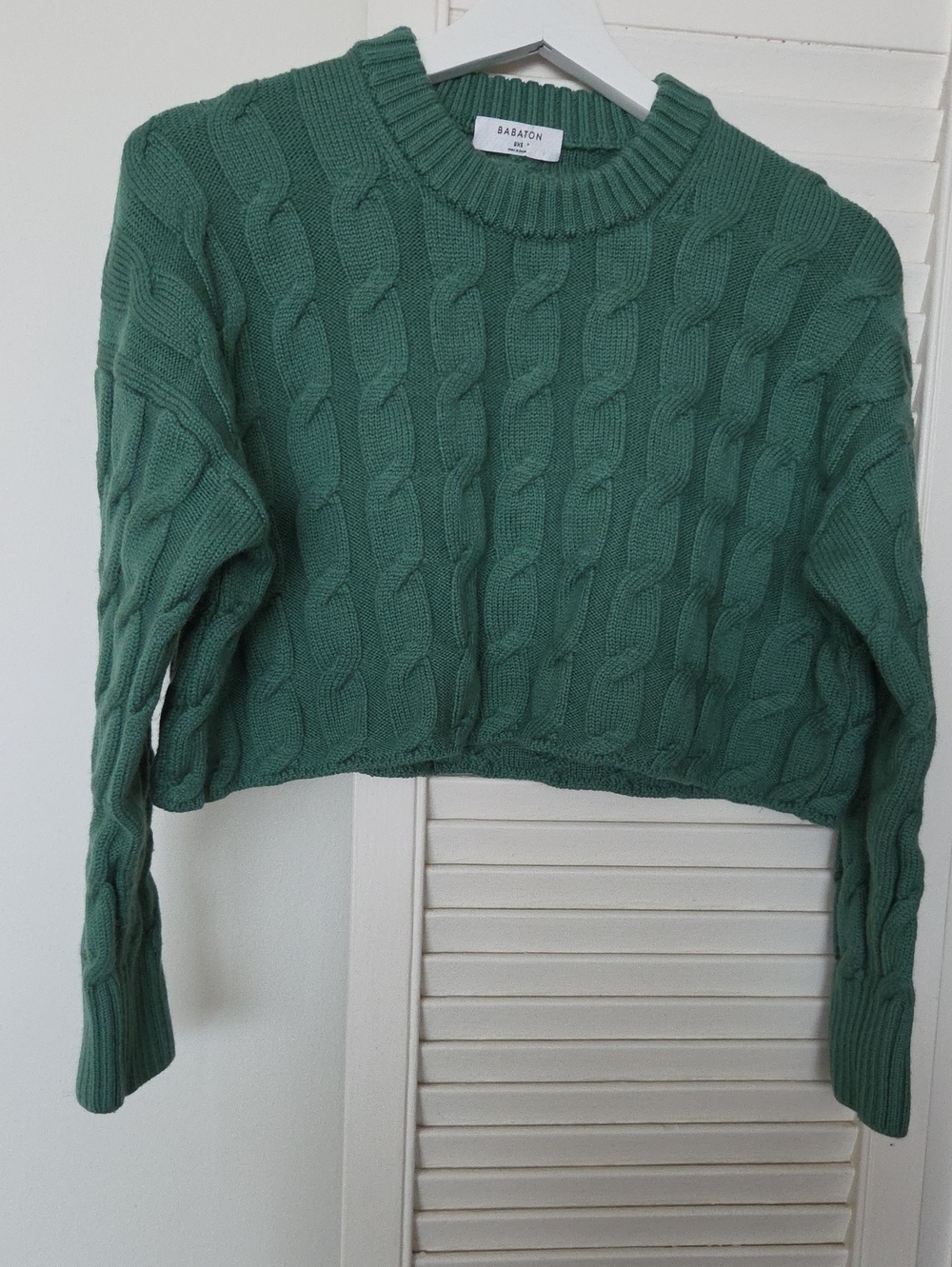 Babaton Oversized Soft Wool Forest Green Cable-Knit Cropped Crew Sweater 2XS